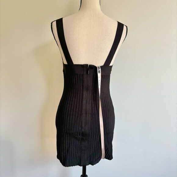 House of CB Anahi Black Bodycon Ribbed VNeck Bandage Dress Sz M NWT - Picture 6 of 8